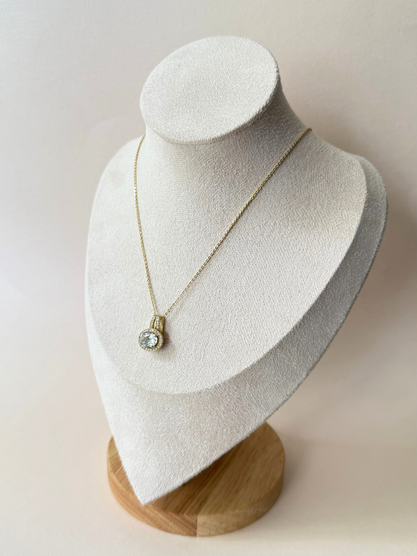 Collar Chispa Dorada