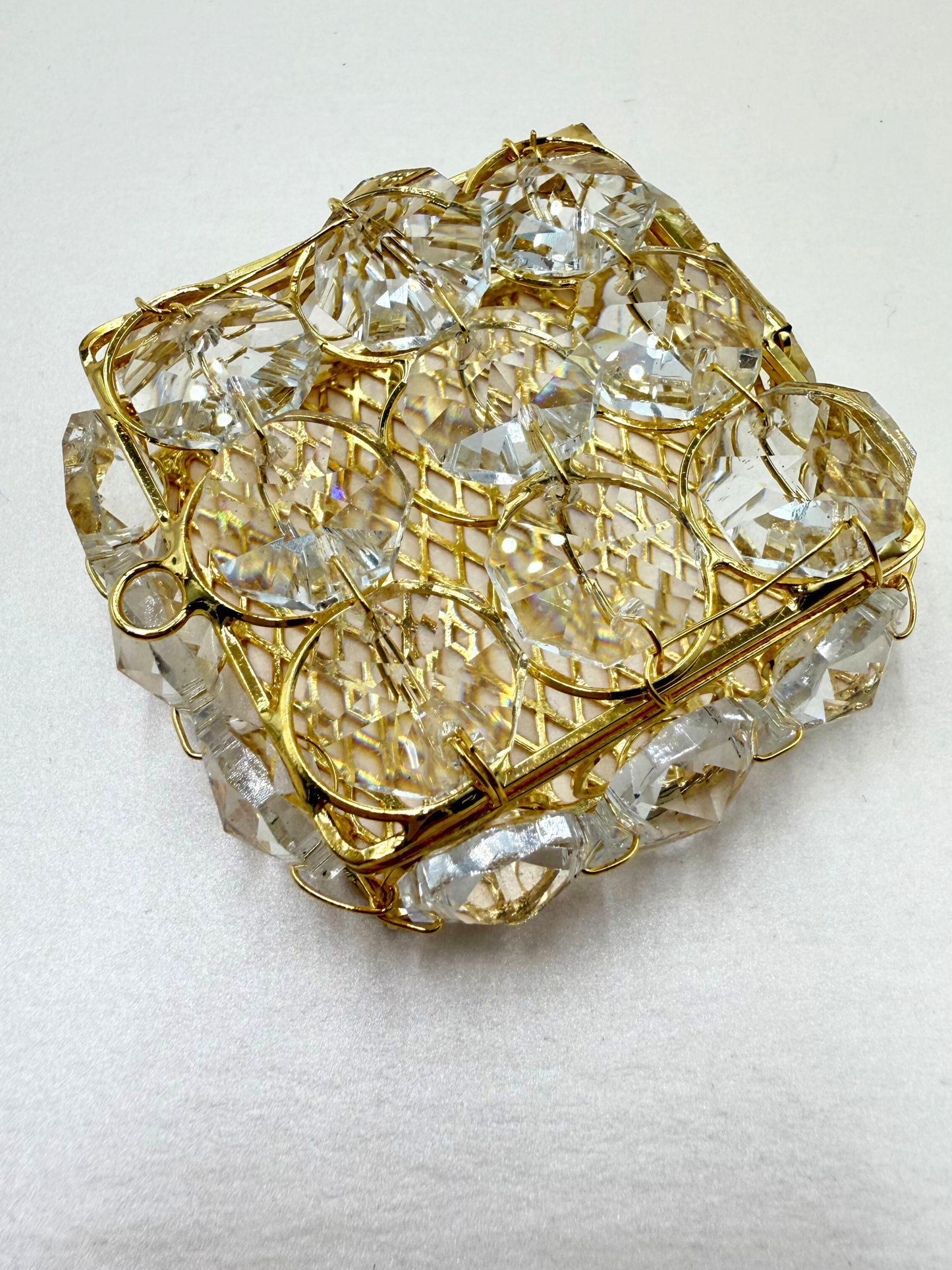 Arras transparentes cuadrado dorado