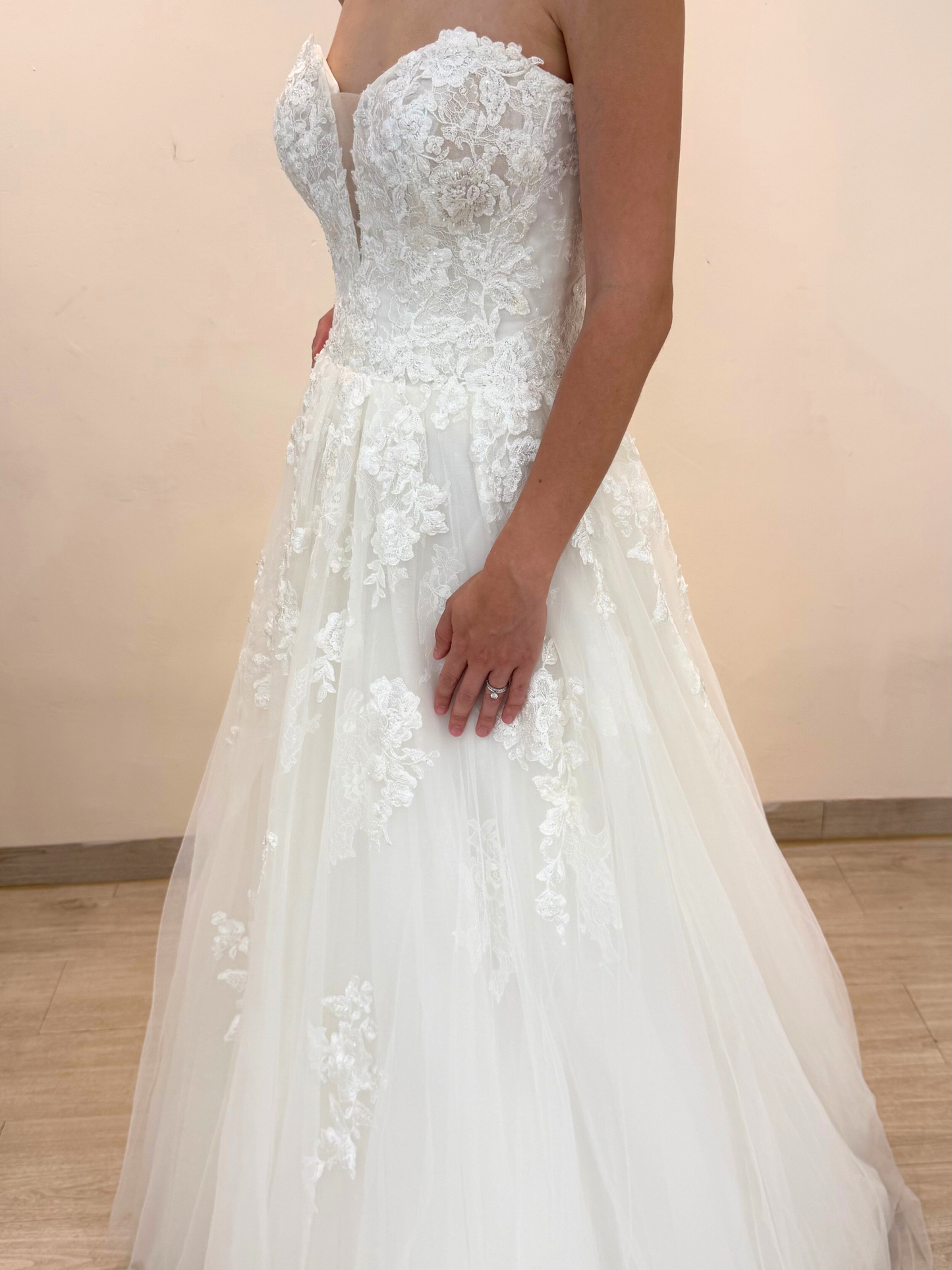C320 Pronovias