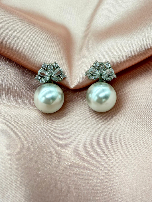Aretes perla circular