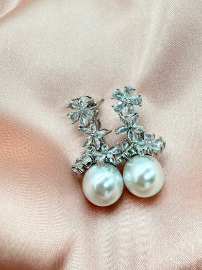 Aretes Perla y Flor CA254