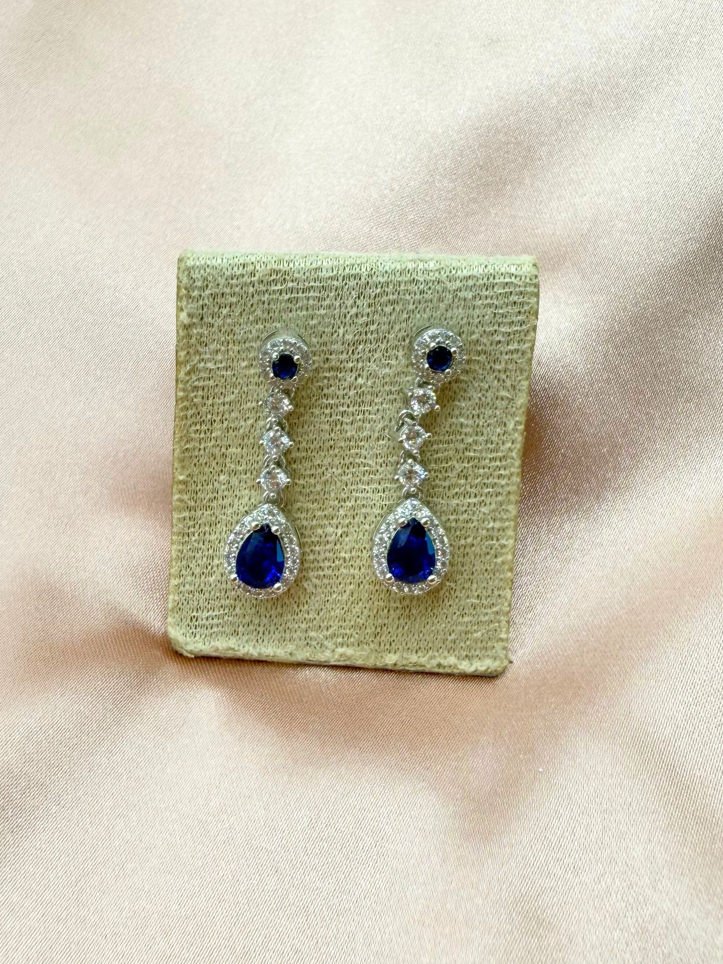 Aretes Colgantes Zafiro Gota