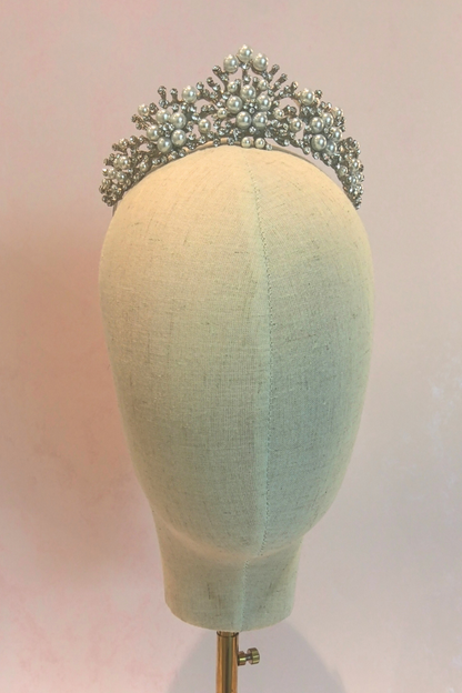 Tiara de Perlas C196